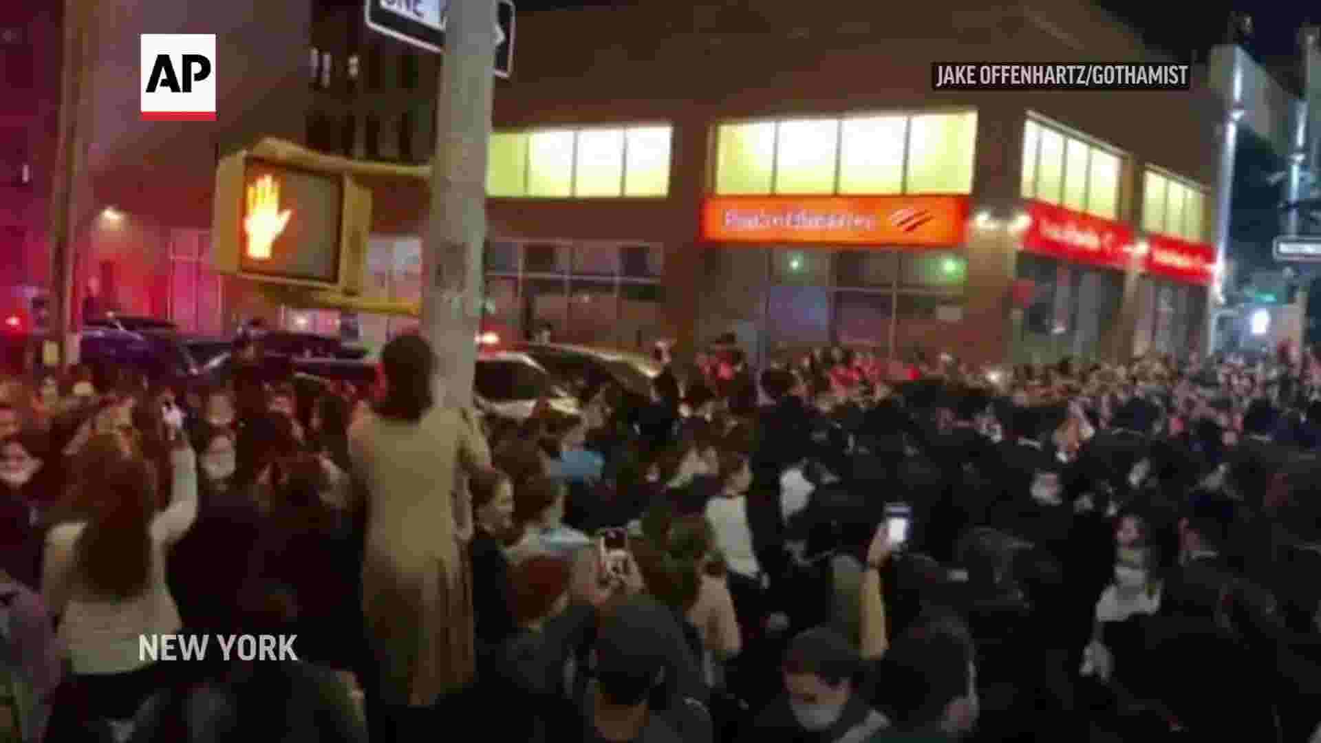 NYC protestors angry over new covid restrictions 1