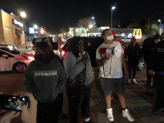 Mother, sisters of Alvin Cole, who was fatally shot by
Wisconsin police this year, arrested during protests 1