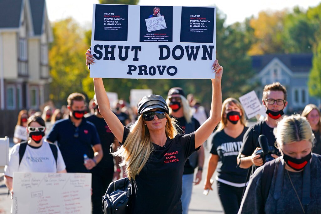 Paris Hilton leads protest calling for closure of Utah
school 1