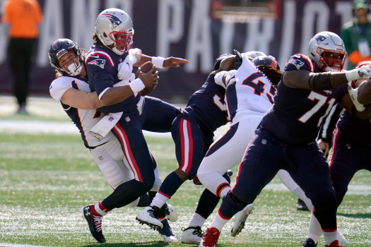 WATCH: Broncos’ Anthony Chickillo sacks Patriots’ Cam
Newton 1
