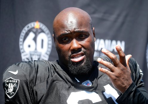 Game on! Raiders-Bucs still good to go Sunday despite
coronavirus 1