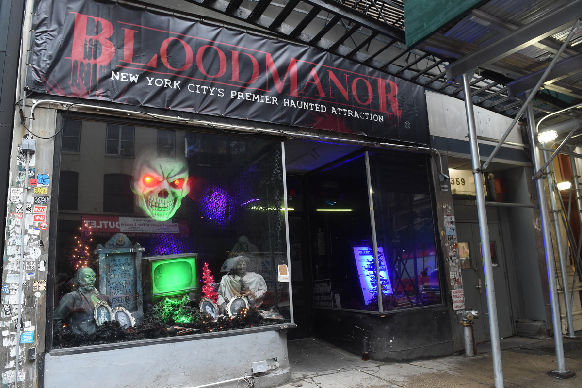 Reopening of famed NYC haunted house blasted as COVID-19
‘petri dish’ 1