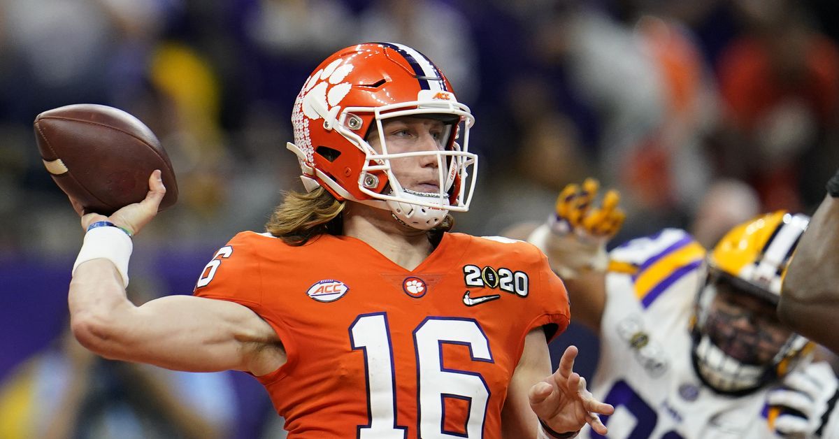 Trevor Lawrence won’t play vs. No. 4 Notre Dame because of
COVID-19 protocols 1