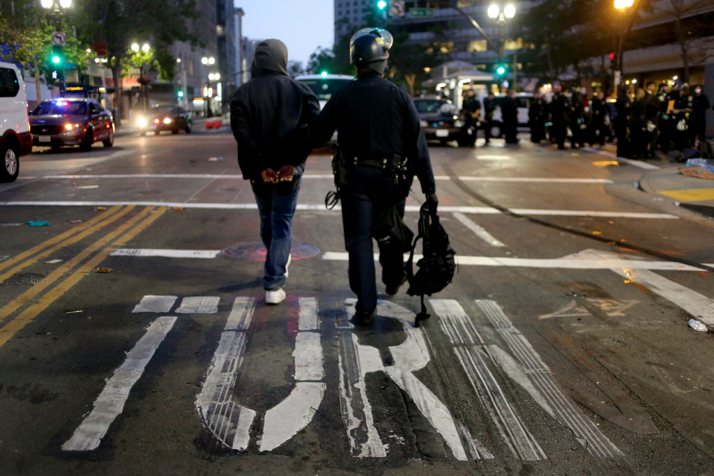 Oakland joins Portland in suing Trump Administration over
use of federal agents at protests 1