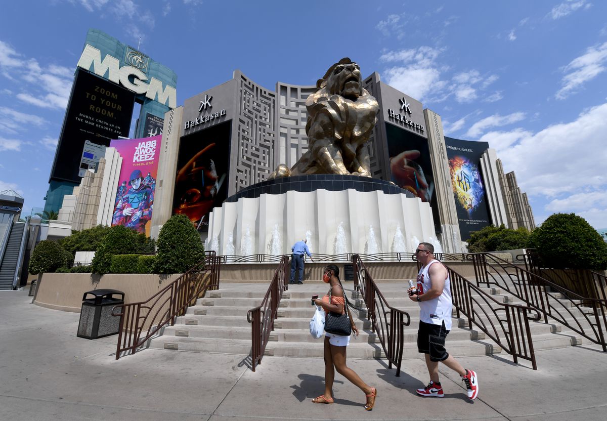 Live shows starring David Copperfield, Carrot Top and other
headliners to reopen in Las Vegas next month 1