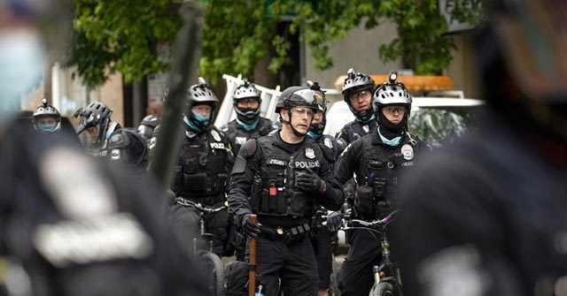 Report: At Least 118 Seattle Officers Left Department in
2020 1