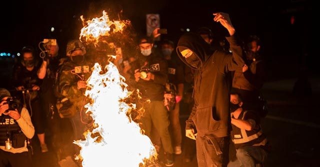 Portland City Commissioner: ‘Pull the Deputized Officers
Immediately’ 1