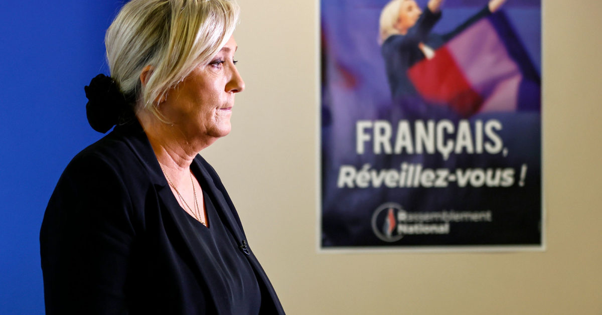 Marine Le Pen seeks political opening after teacher’s
beheading in France 1