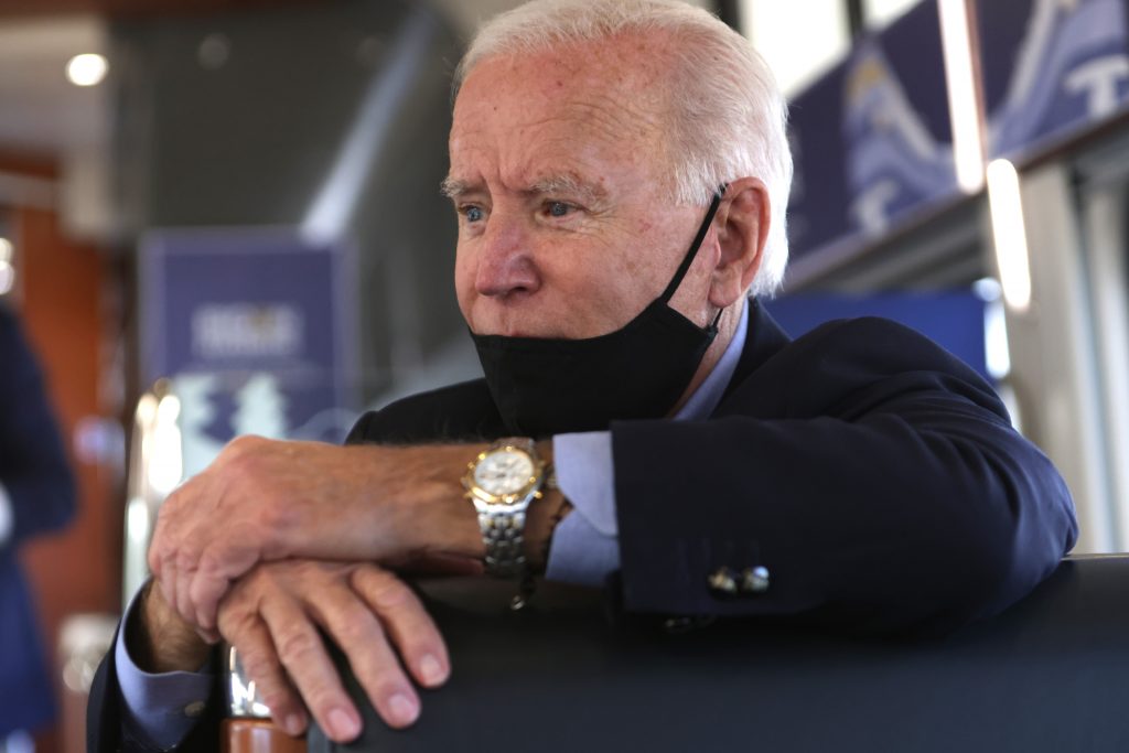 Two Coronavirus Cases Linked to Biden Campaign Events in
Minnesota 1