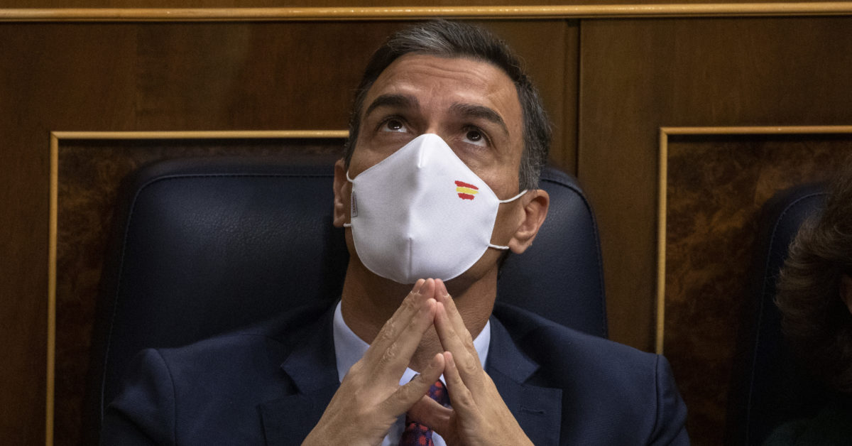Spain adopts curfew, state of emergency to curb
coronavirus 1