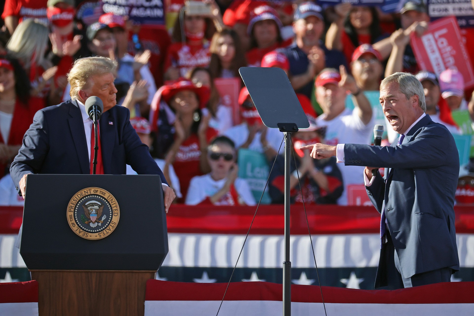 Farage Praises Trump as 'Bravest Person' He'd Ever Met, Who
Stands Up for Patriotism, Against Globalism 1