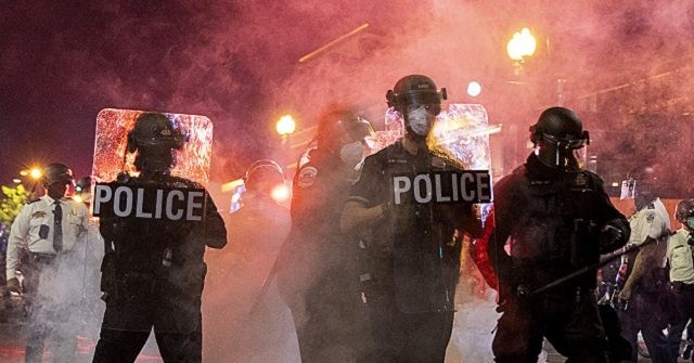 14 DC Police Officers Injured During Wednesday Riots -- One
Lost Eyesight 1