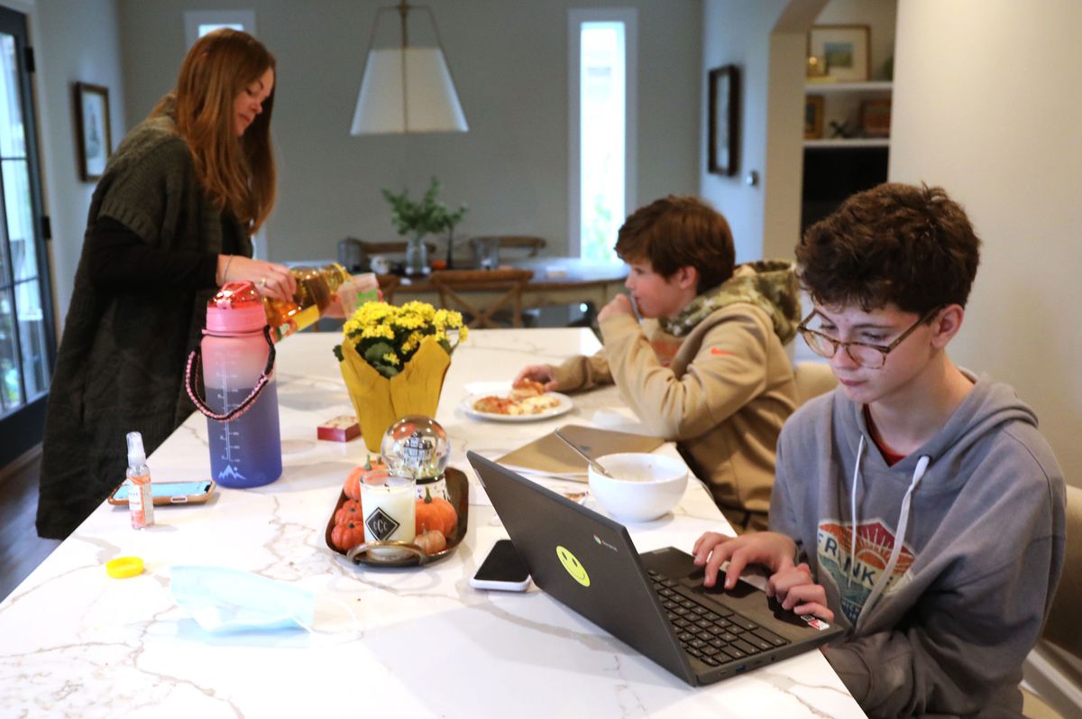 For special education families, an agonizing choice on
returning to school: Risk COVID-19 exposure or accept
‘heartbreaking’ limits of remote learning 1 For special education families, an agonizing choice on
returning to school: Risk COVID-19 exposure or accept
‘heartbreaking’ limits of remote learning 1