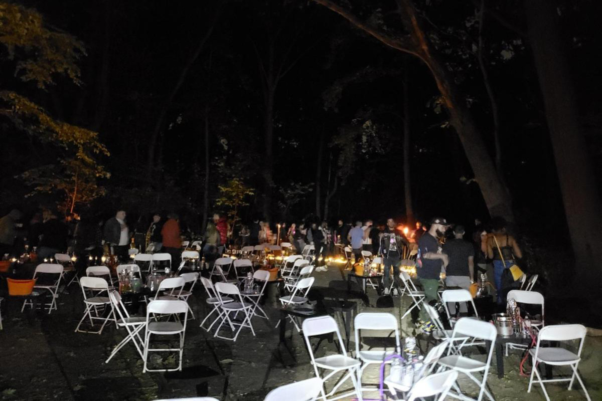 NY authorities break up ‘illegal rave’ in Queens park amid
COVID-19 spike 1