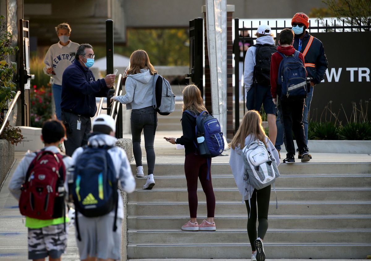 Illinois confirms COVID-19 outbreaks in 44 schools this
school year but won’t say where they occurred 1 Illinois confirms COVID-19 outbreaks in 44 schools this
school year but won’t say where they occurred 1