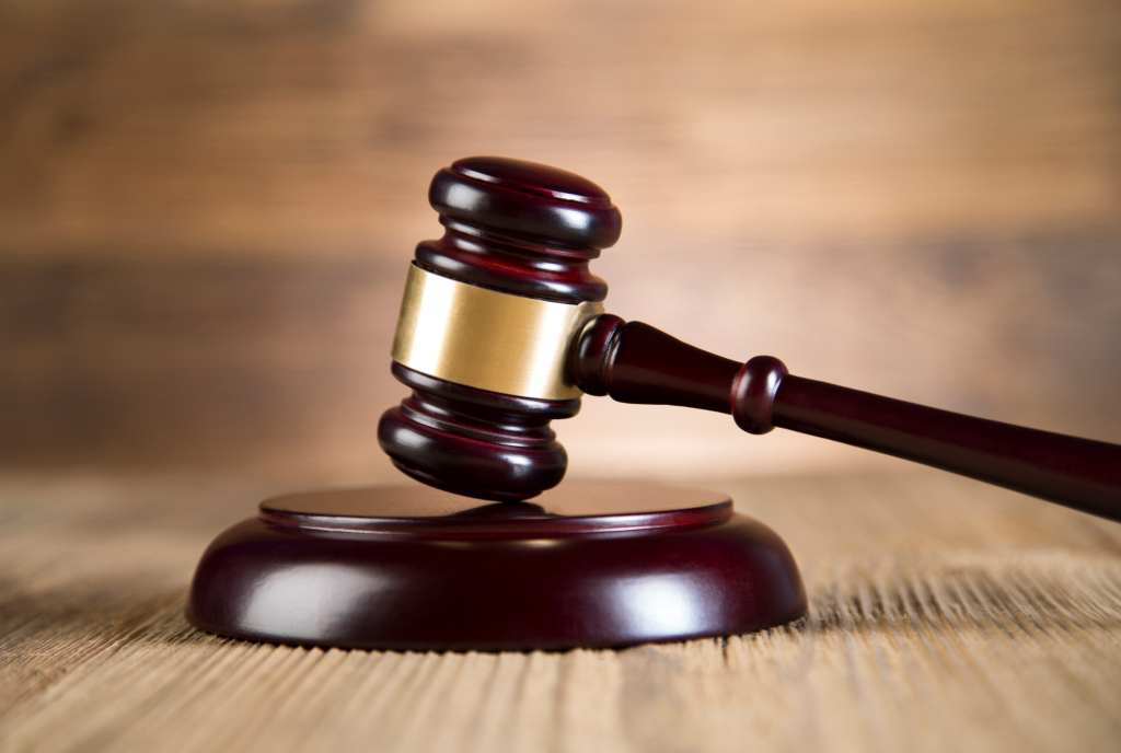 El Paso judge holds public defender in contempt for refusing
to appear in-person during coronavirus pandemic 1