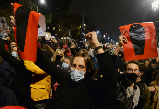 Thousands protest across Poland against abortion
ruling 1 Thousands protest across Poland against abortion
ruling 1