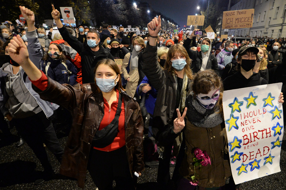 Women in Poland gather at churches to protest new
restrictive abortion law 1