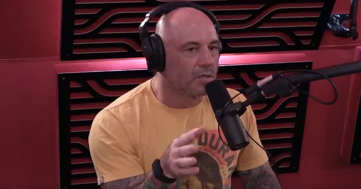 VIDEO: Joe Rogan Tells Alex Jones He Left California Because
of COVID Lockdowns, Riots 1