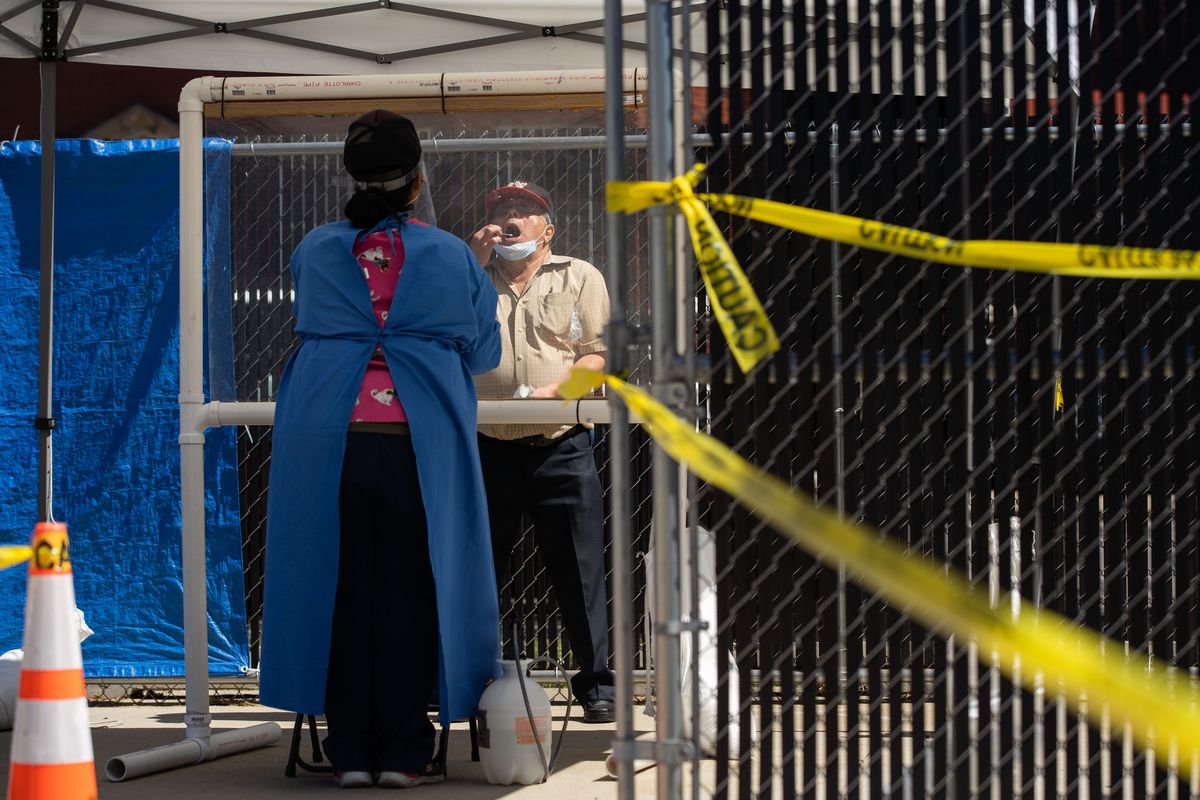 Illinois records 9 deaths, 2,727 new coronavirus cases as
positivity rate continues to climb (LIVE UPDATES) 1