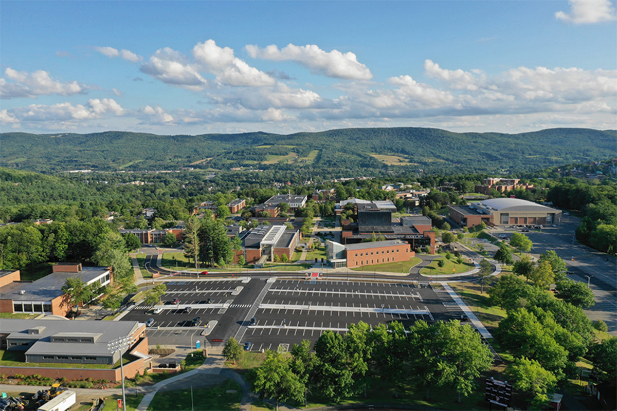 SUNY Oneonta president resigns after school’s COVID-19
outbreak 1