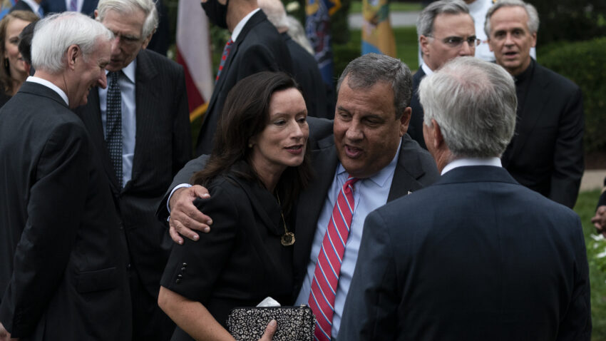 Former N.J. Gov. Chris Christie: 'I am positive for
COVID-19' 1