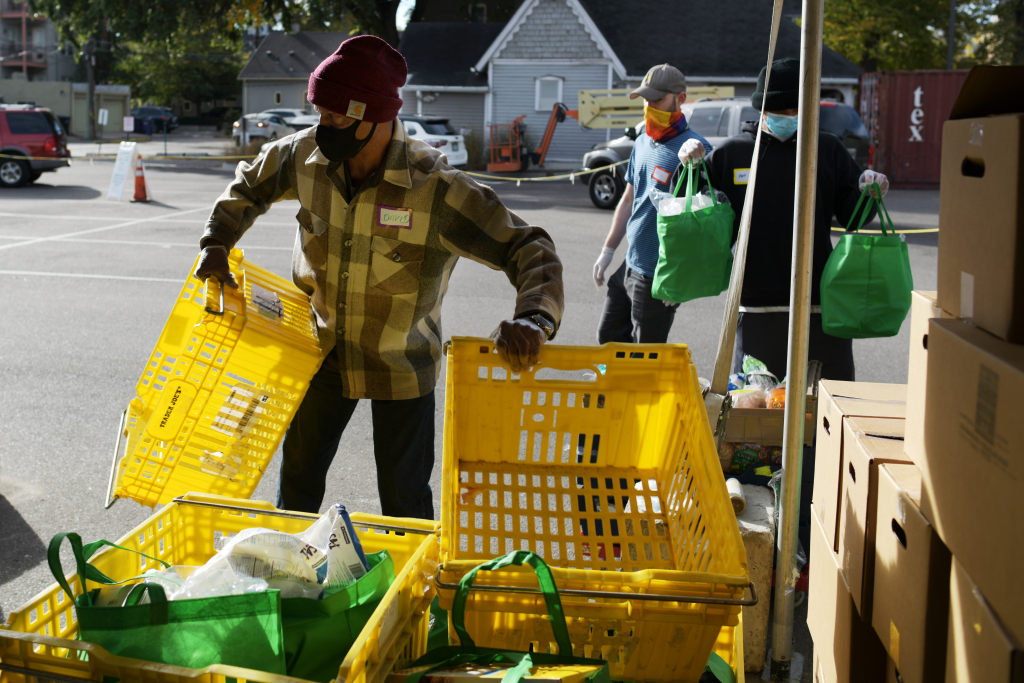 Hunger fighters at Denver’s Metro Caring seeing a wave of
need amid the COVID-19 pandemic 1