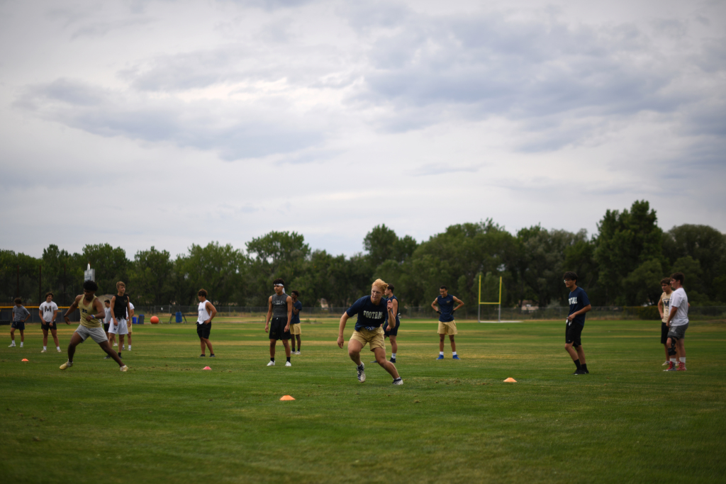 Colorado high school football: Mullen cancels first game,
team quarantined after player tests COVID-19 positive 1