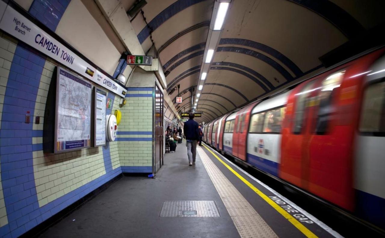The Illusion Of Safety: UK Commuter Trains Will Leave
Windows Open In Winter To Fight COVID-19 1