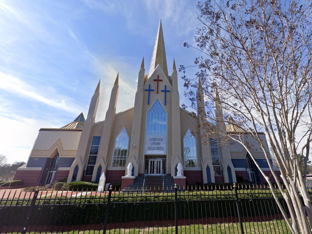 At least three deaths, 82 cases linked to coronavirus
outbreak at North Carolina church events 1 At least three deaths, 82 cases linked to coronavirus
outbreak at North Carolina church events 1