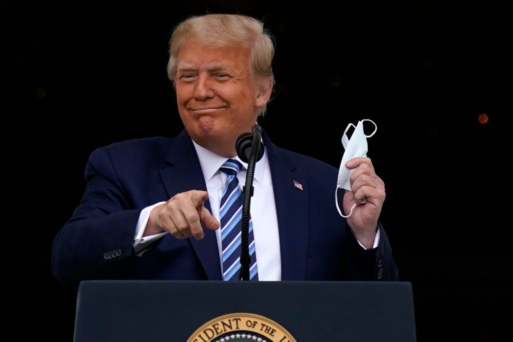Twitter flags Trump’s false claim about his COVID-19
immunity. Facebook does not 1