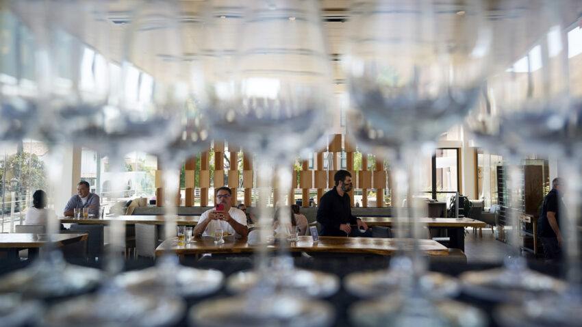 Ashish Jha says Mass. needs to ‘pull back’ on indoor dining
as the state heads in the ‘wrong direction’ with COVID-19 1