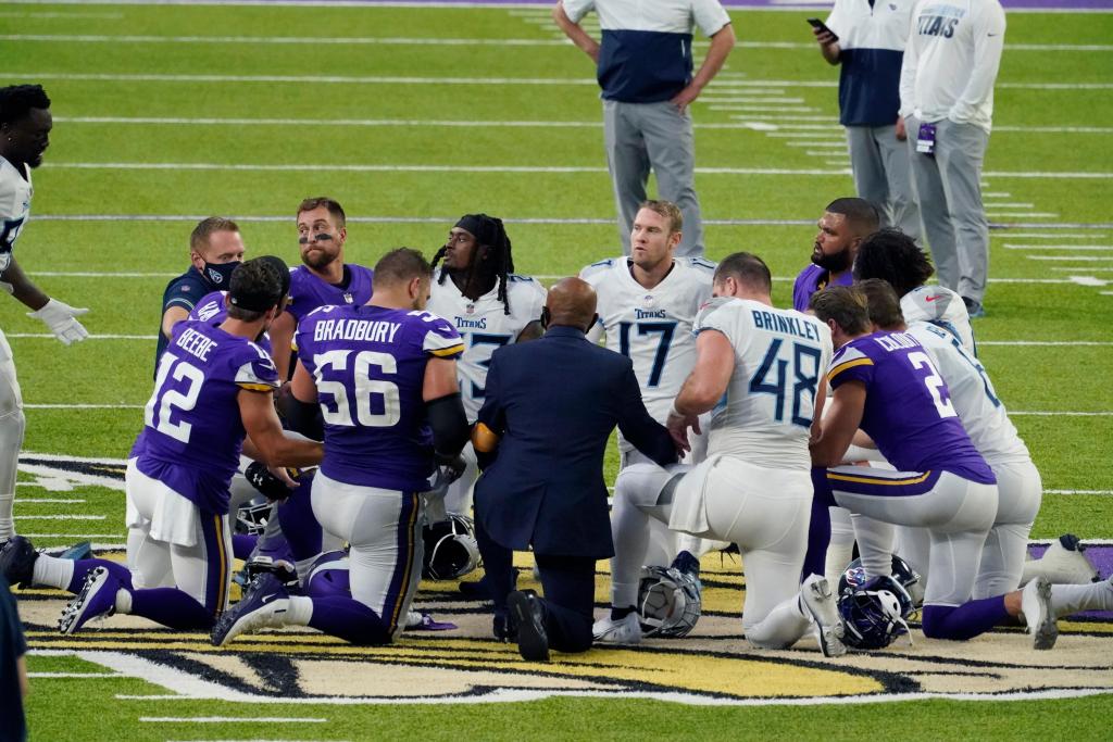 NFL does major juggling of schedule due to
coronavirus 1