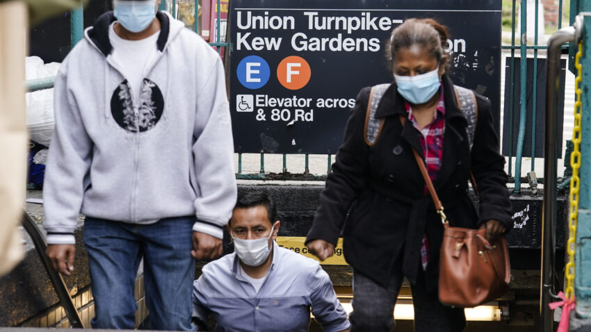 White House blocked CDC from requiring masks on public
transportation 1