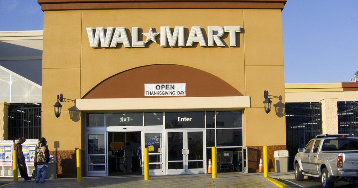 Walmart Pulls Guns, Ammunition From Store Displays Over Fear
They Will Be Looted By BLM Rioters 1