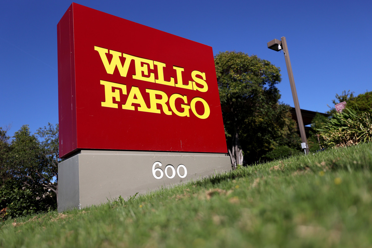 Wells Fargo fires over 100 staffers for COVID-19 relief
abuse 1