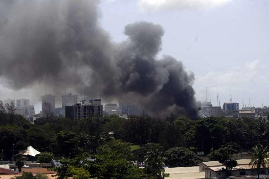Nigerian Protesters Are 'Liberating' Prisons As Police
Respond With Live Fire 1