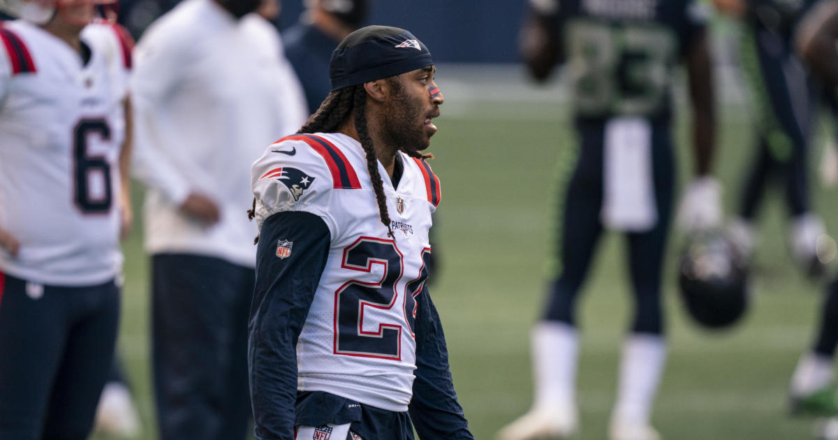 Patriots cancel practice after 3 players test positive for
COVID-19 1