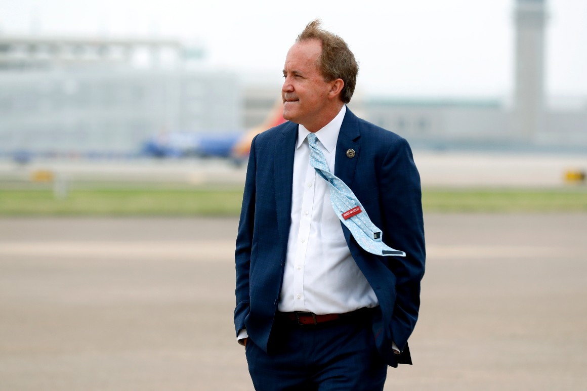 Turbulence in Texas AG's office to delay Google ad
suit 1
