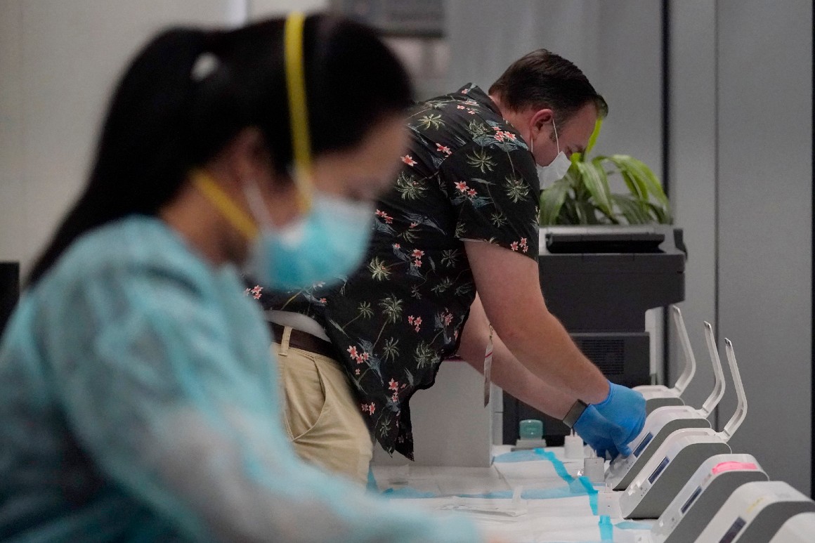 U.S. coronavirus cases surpass 8 million 1