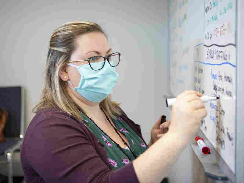 COVID-19 Contact Tracing Workforce Barely 'Inching Up' As
Cases Surge 1