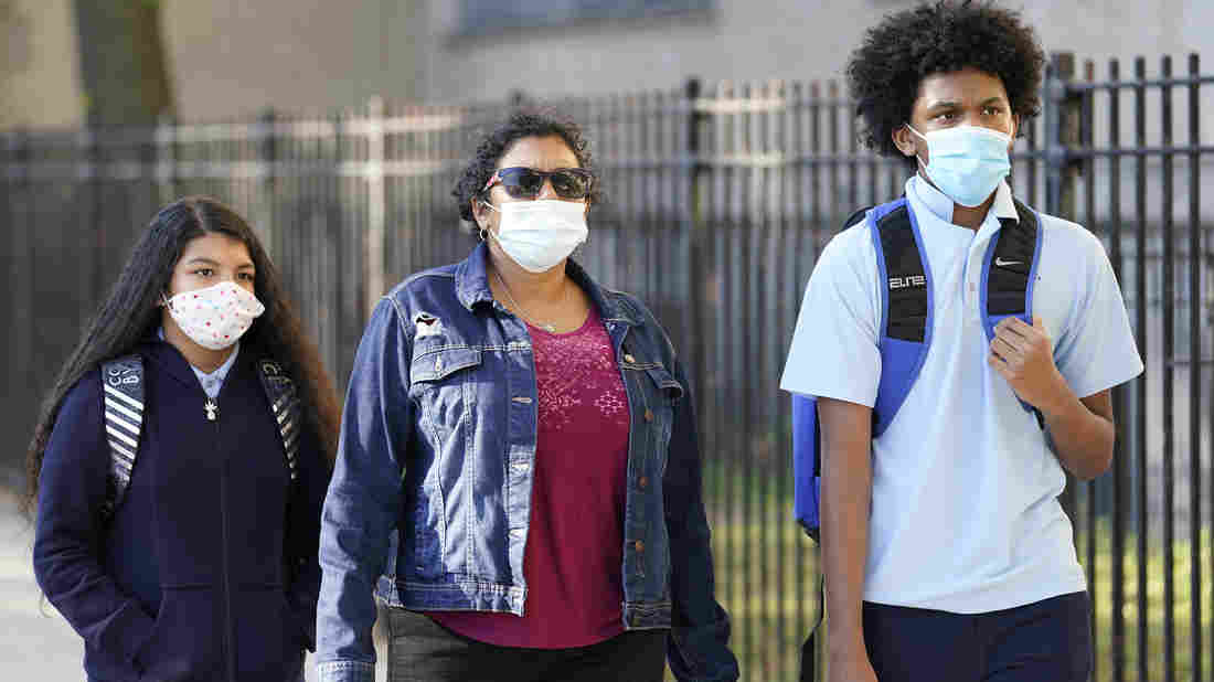 Kids In New York City Go Back To School For In-Person
Classes 1