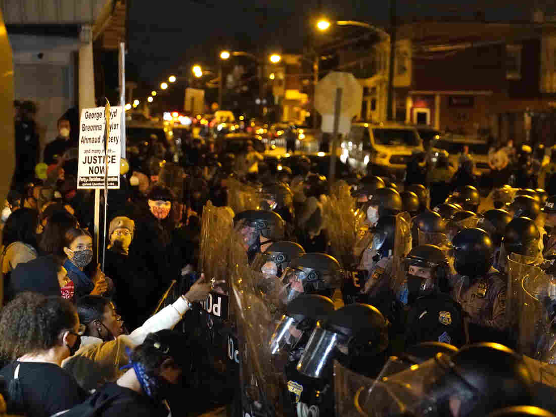 Philadelphia Issues Curfew As It Braces For More Protests In
Walter Wallace Shooting 1