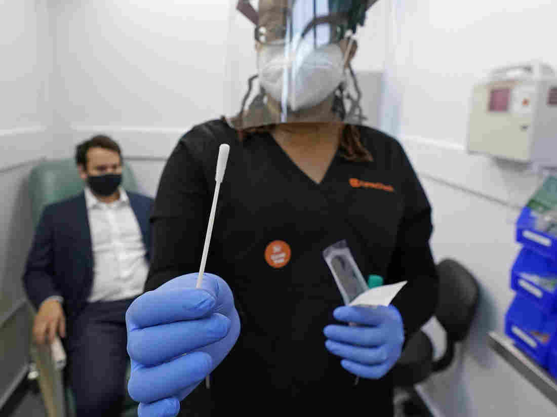 U.S. Hits New Coronavirus Record With More Than 88,500 New
Cases 1