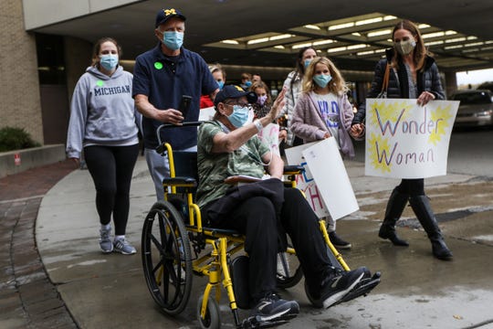 'My life is forever changed': Michigan woman makes miracle
recovery from COVID-19 after 196 days in the hospital 1