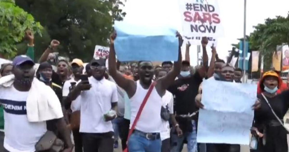 Protesters dead after violent clashes with government forces
in Nigeria 1