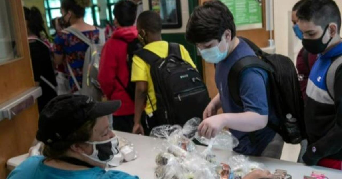 Tackling food insecurity in the U.S. as hunger grows due to
COVID-19 panddemic 1