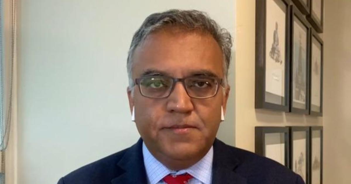 Top doctor on COVID-19, reopening schools and first reported
reinfection in U.S. 1
