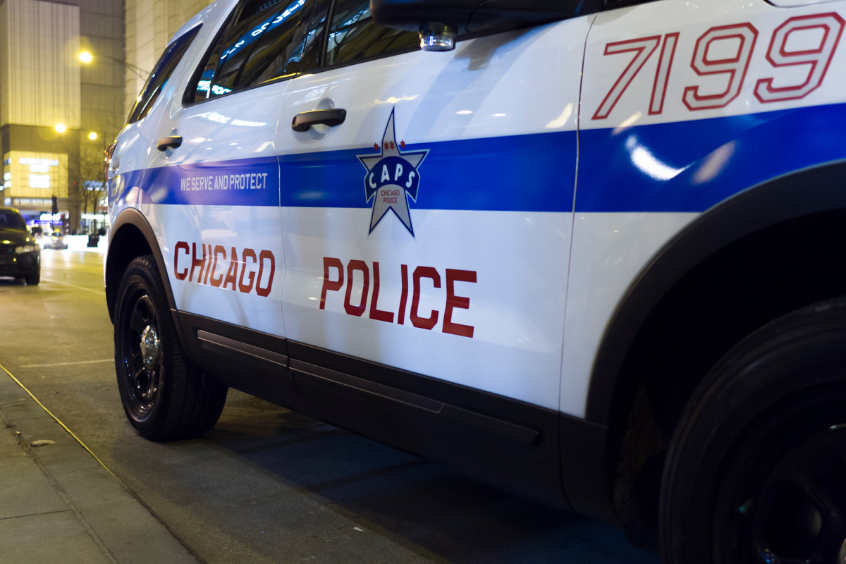 Woman stabs Chicago store worker 27 times after asking her
to wear mask 1