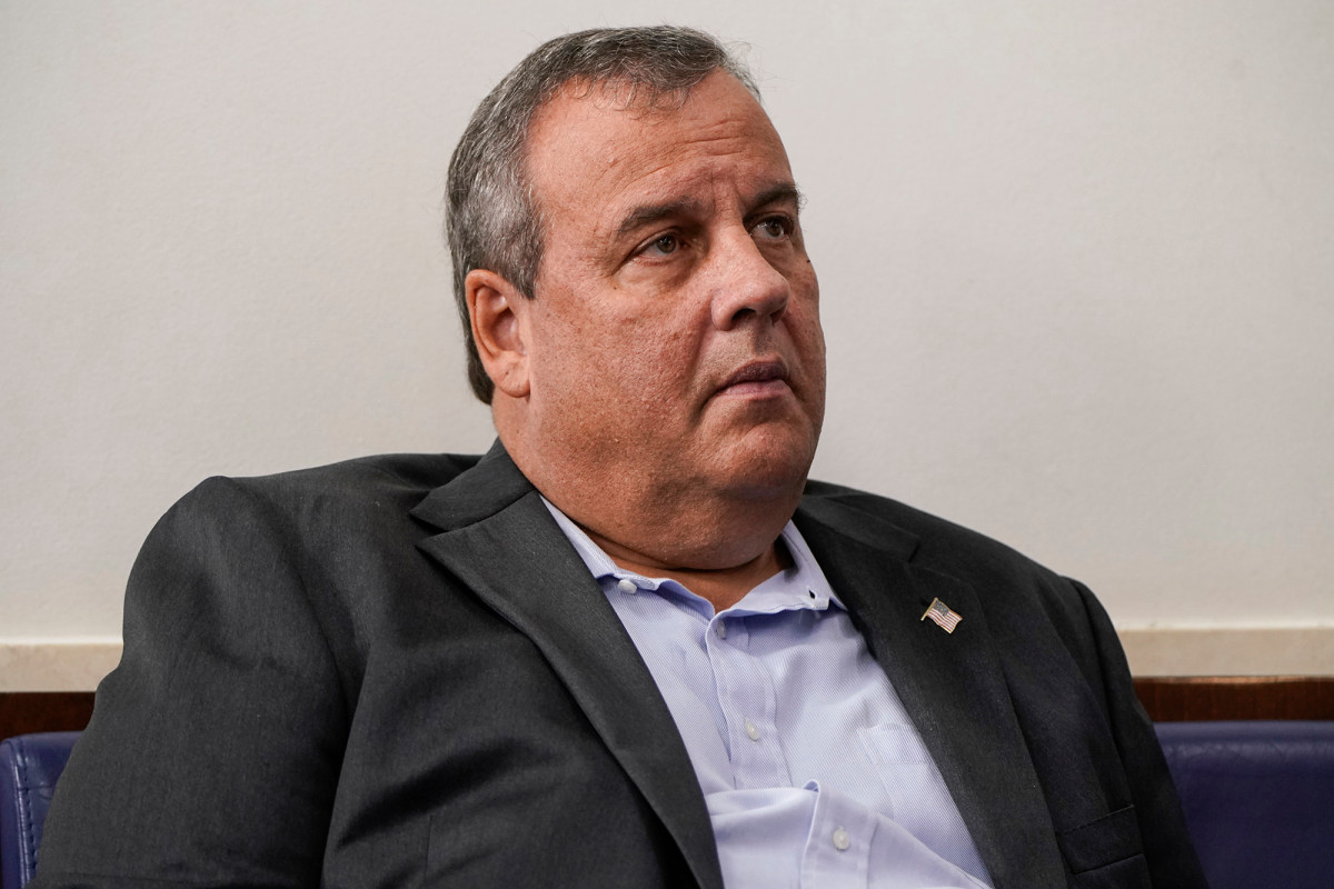 Chris Christie still hospitalized with COVID-19 after five
days 1
